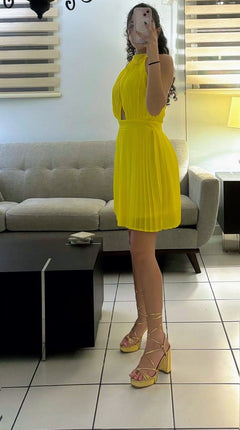 AB TRAJE AMARILLO